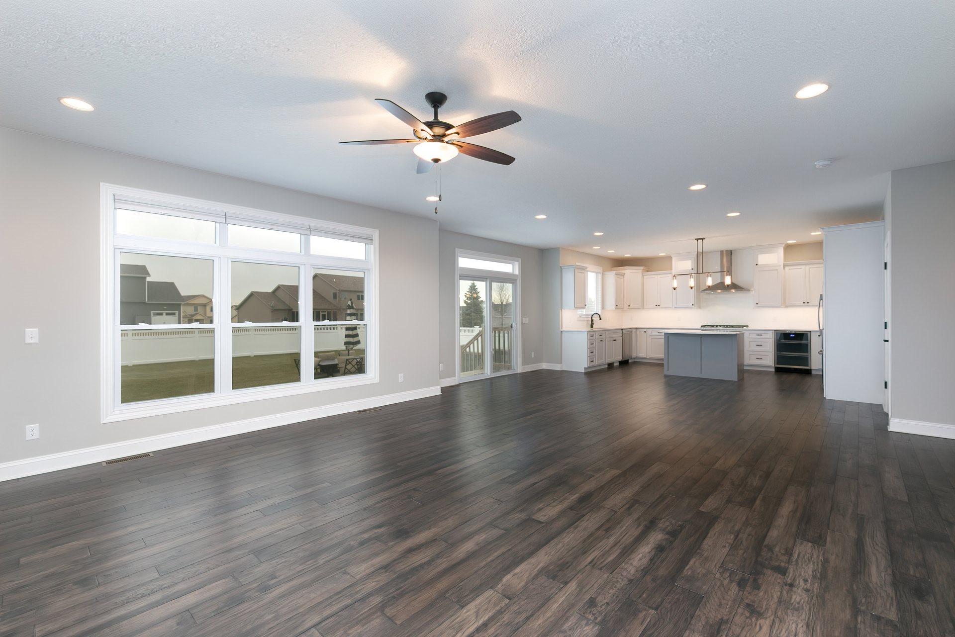 5684 Emily Road Bettendorf, IA 52722 - Photo 8 of 47 Gallery Image 8