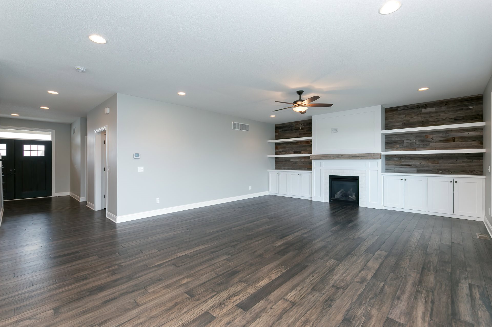 5684 Emily Road Bettendorf, IA 52722 - Photo 10 of 47 Gallery Image 10