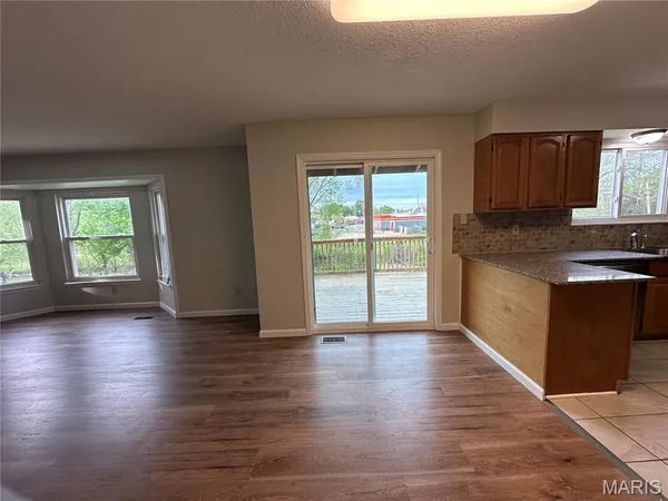 $400,000 | 729 North Yosemite Court, St. Peters, MO 63376