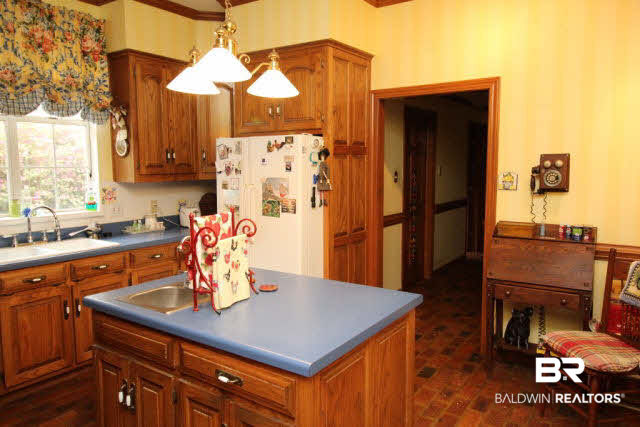 2390 Johnson Road West Mobile, AL 36695 - Photo 9 of 27 Kitchen