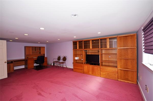 19 Northbriar Road Acton, MA 01720 - Photo 20 of 30 Gallery Image 20