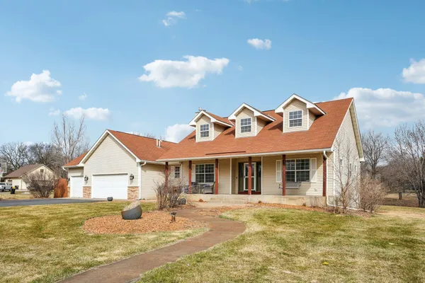 $625,000 | 407 148th Avenue Northeast, Andover, MN 55304