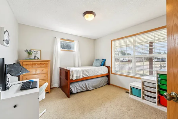 $625,000 | 407 148th Avenue Northeast, Andover, MN 55304