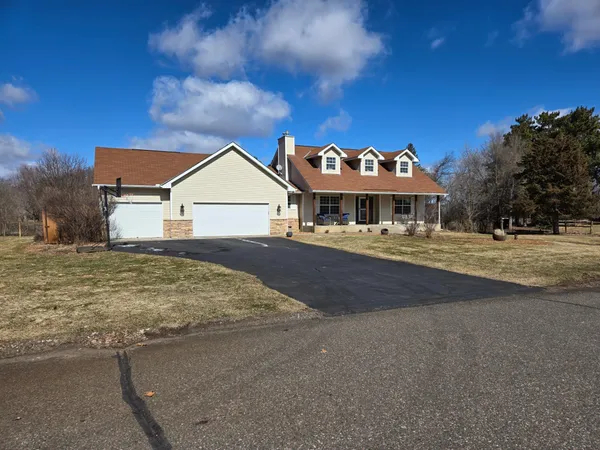 $625,000 | 407 148th Avenue Northeast, Andover, MN 55304