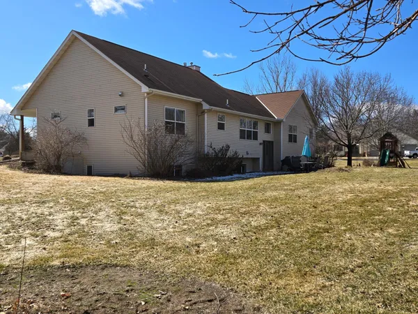 $625,000 | 407 148th Avenue Northeast, Andover, MN 55304