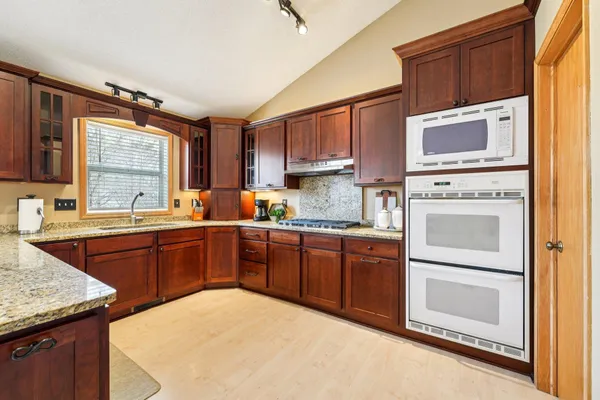 $625,000 | 407 148th Avenue Northeast, Andover, MN 55304