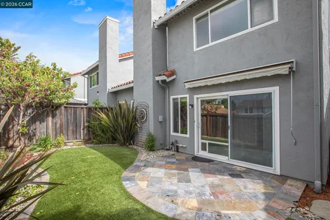 a view of a backyard with green space