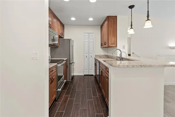 a view of walk in closet