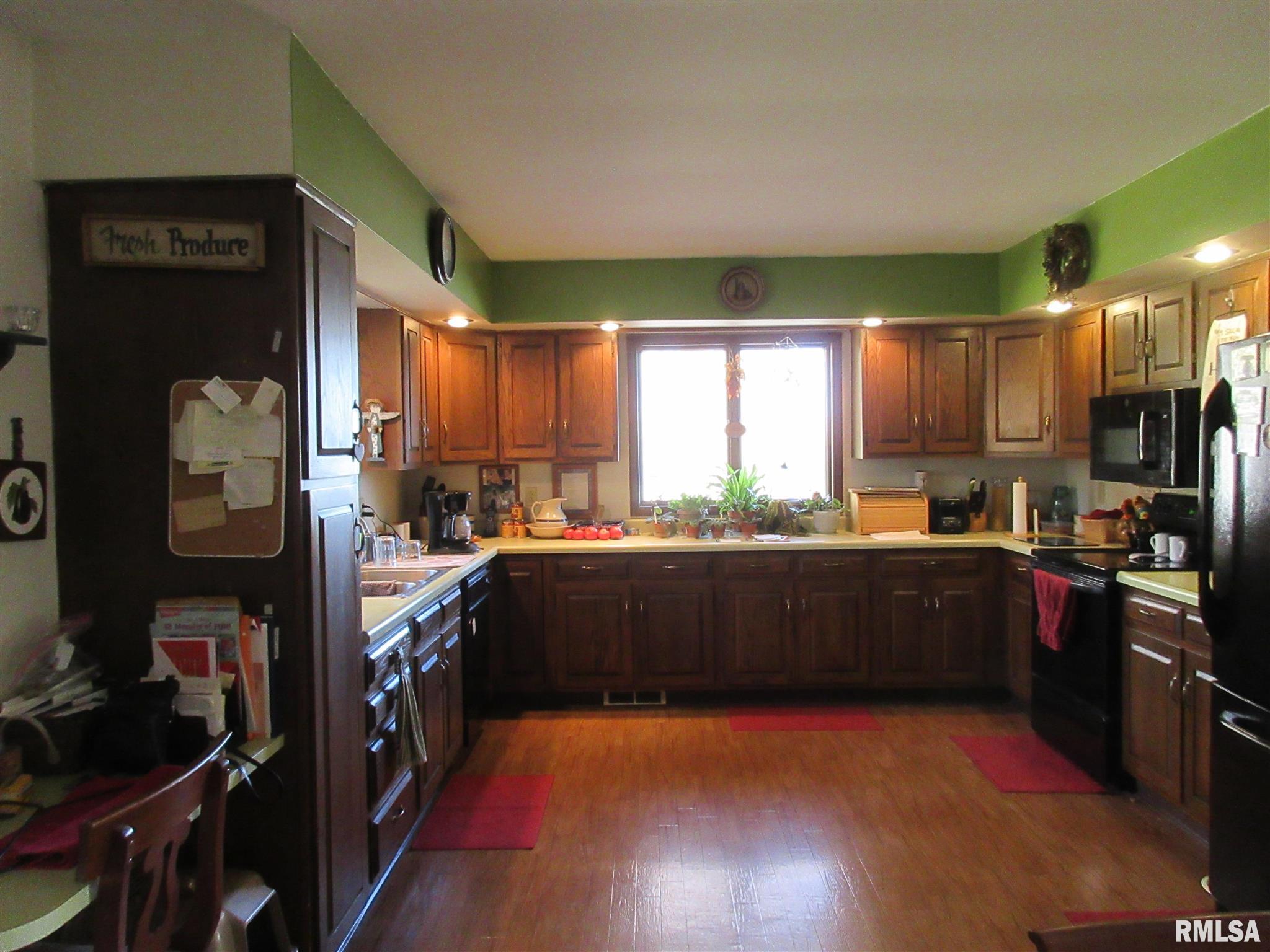 15543 Bishop Road Morrison, IL 61270 - Photo 5 of 20