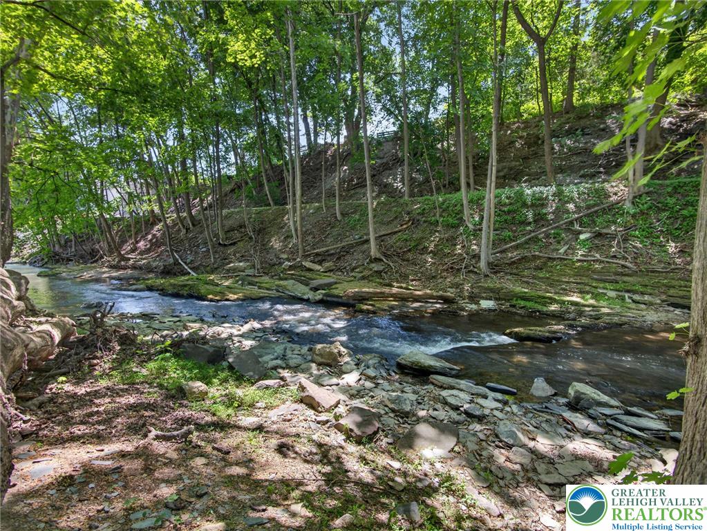 231 Main Street Slatington, PA 18080 - Photo 42 of 44