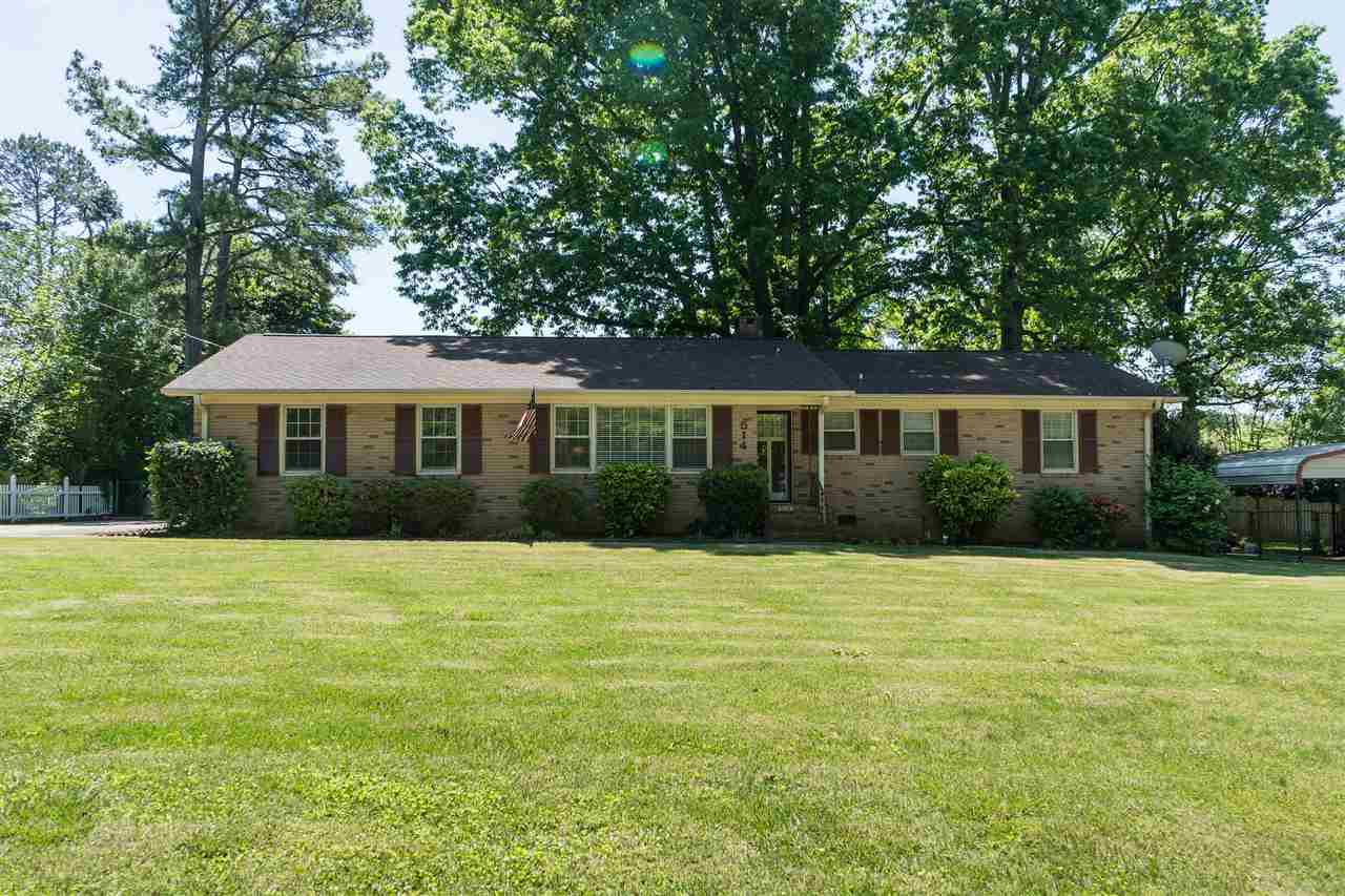 514 Mapleton Drive Greenville, SC 29607 - Photo 1 of 32