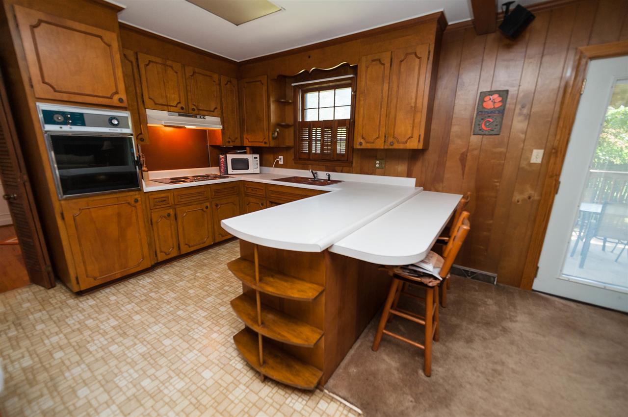514 Mapleton Drive Greenville, SC 29607 - Photo 12 of 32
