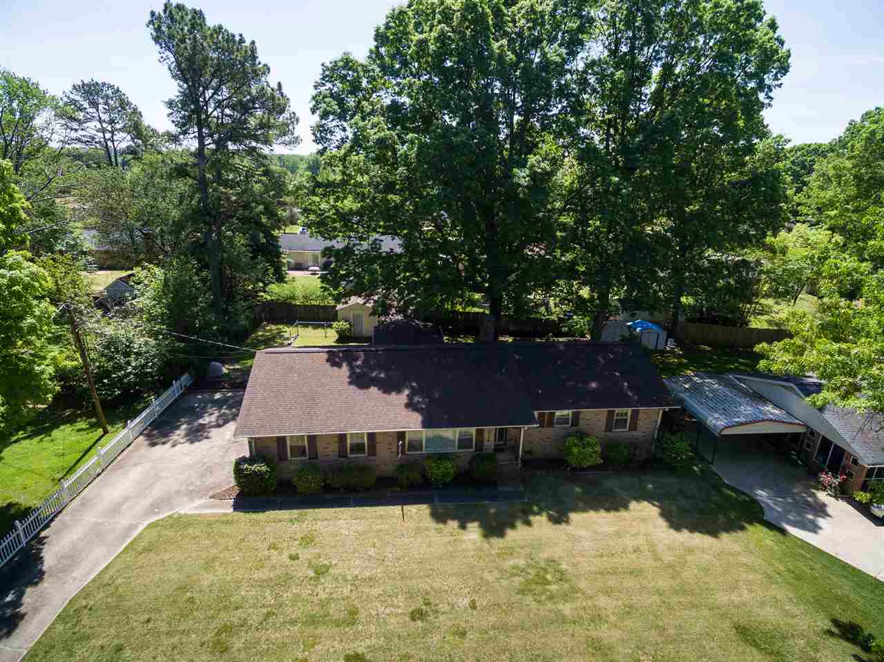 514 Mapleton Drive Greenville, SC 29607 - Photo 5 of 32