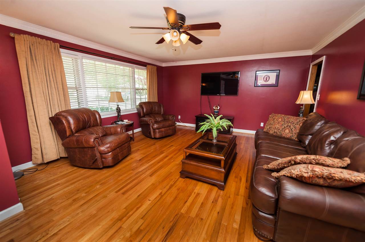 514 Mapleton Drive Greenville, SC 29607 - Photo 8 of 32