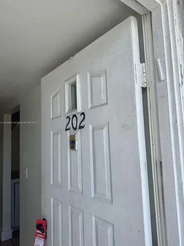 $240,000 | 438 Northeast 210th Cir Terrace, Unit 2024B, Miami, FL 33179