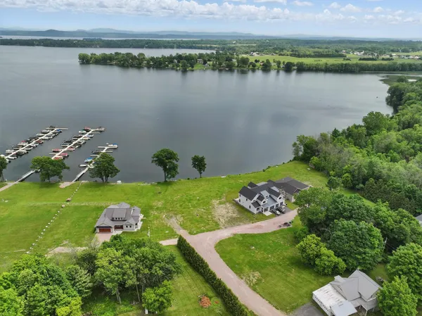 $394,750 | 32 Phoebe Lane, Unit LOT 8, South Hero, VT 05486