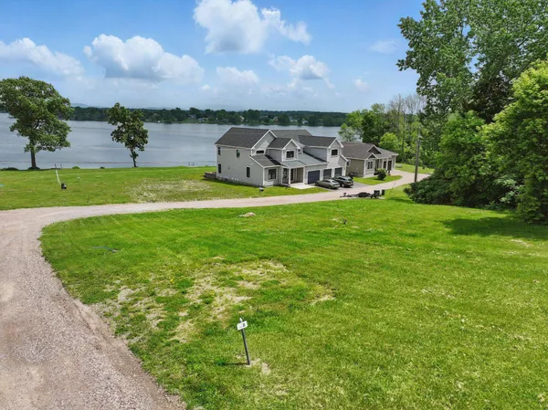 $394,750 | 32 Phoebe Lane, Unit LOT 8, South Hero, VT 05486