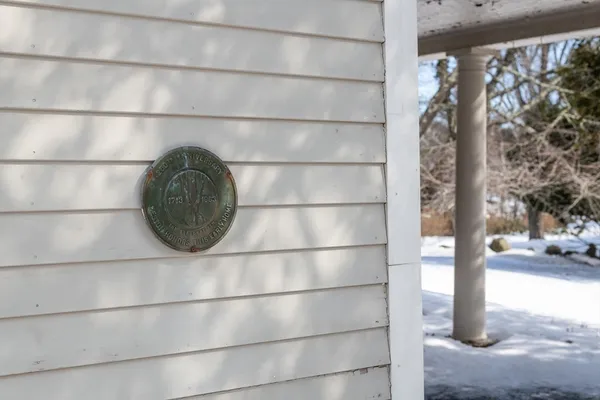 $850,000 | 131 Wellesley Street, Weston, MA 02493