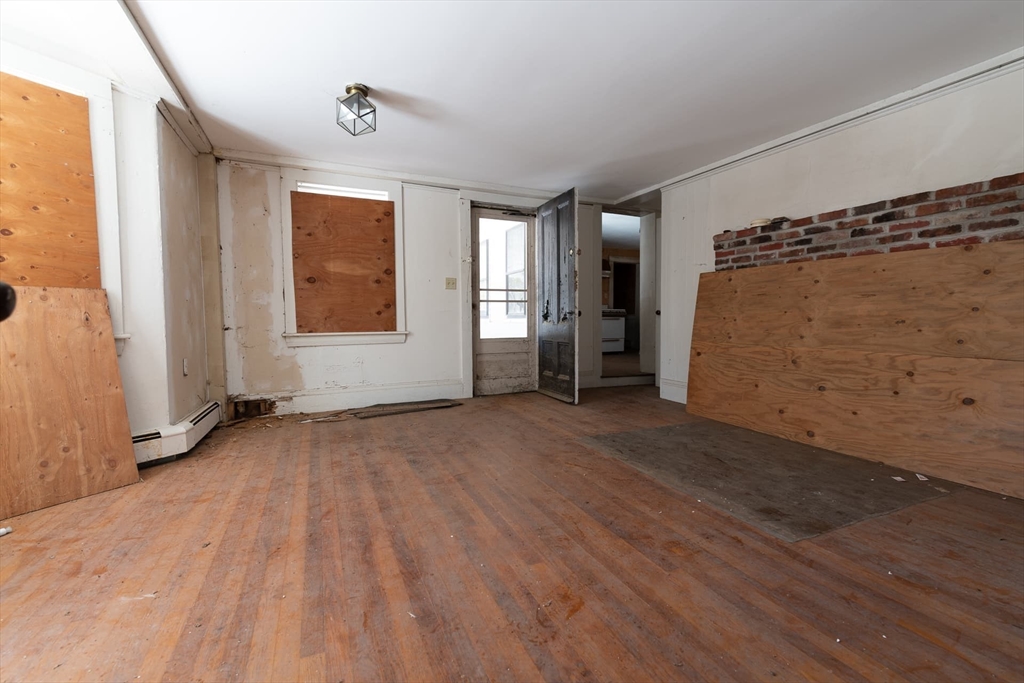 131 Wellesley Street Weston, MA 02493 - Photo 14 of 29