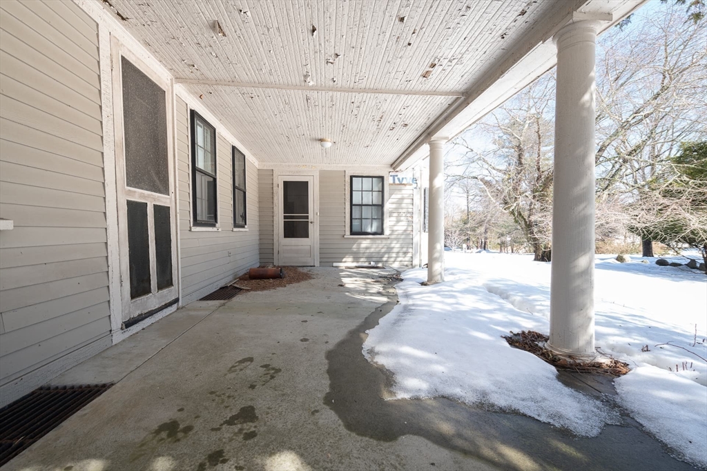 131 Wellesley Street Weston, MA 02493 - Photo 22 of 36