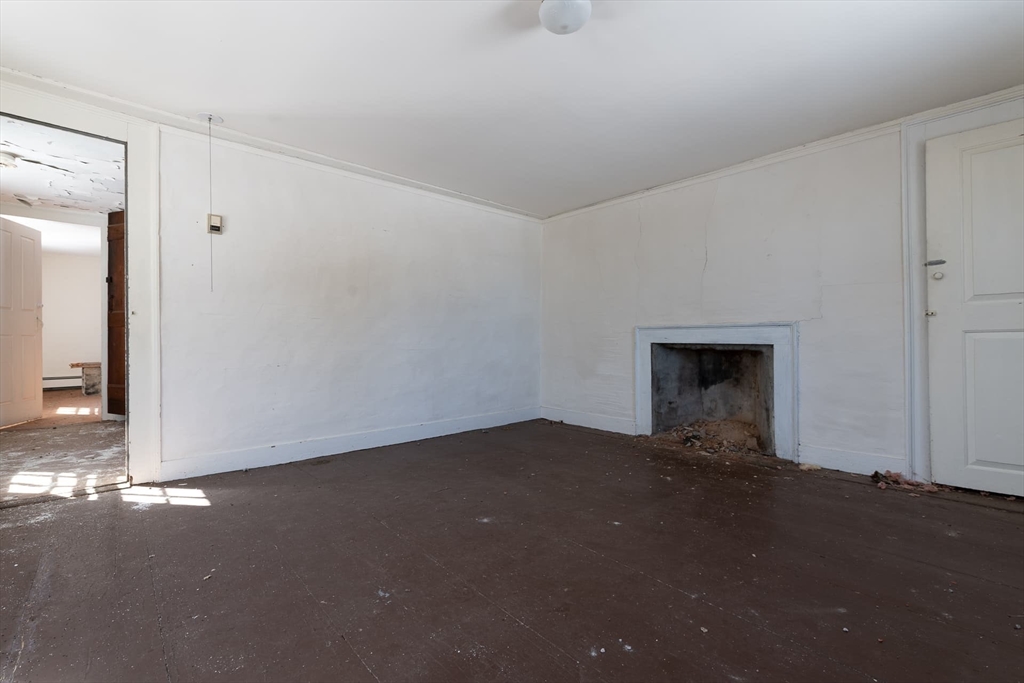 131 Wellesley Street Weston, MA 02493 - Photo 26 of 36