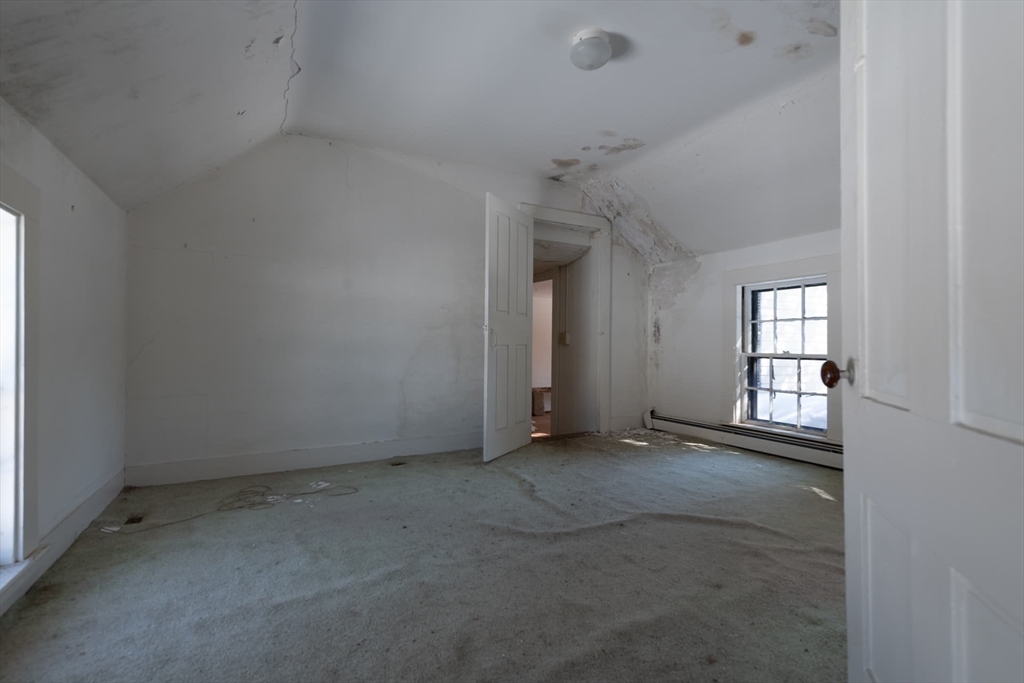 131 Wellesley Street Weston, MA 02493 - Photo 29 of 36