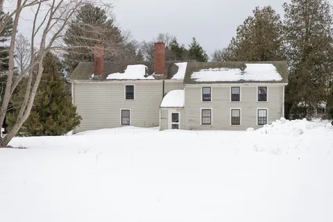 $850,000 | 131 Wellesley Street, Weston, MA 02493