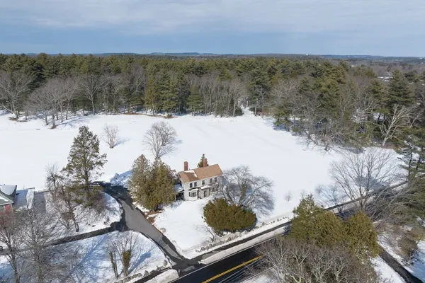 $850,000 | 131 Wellesley Street, Weston, MA 02493