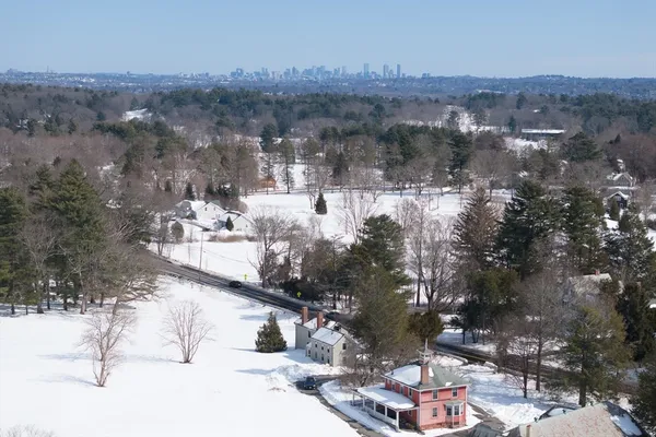 $850,000 | 131 Wellesley Street, Weston, MA 02493