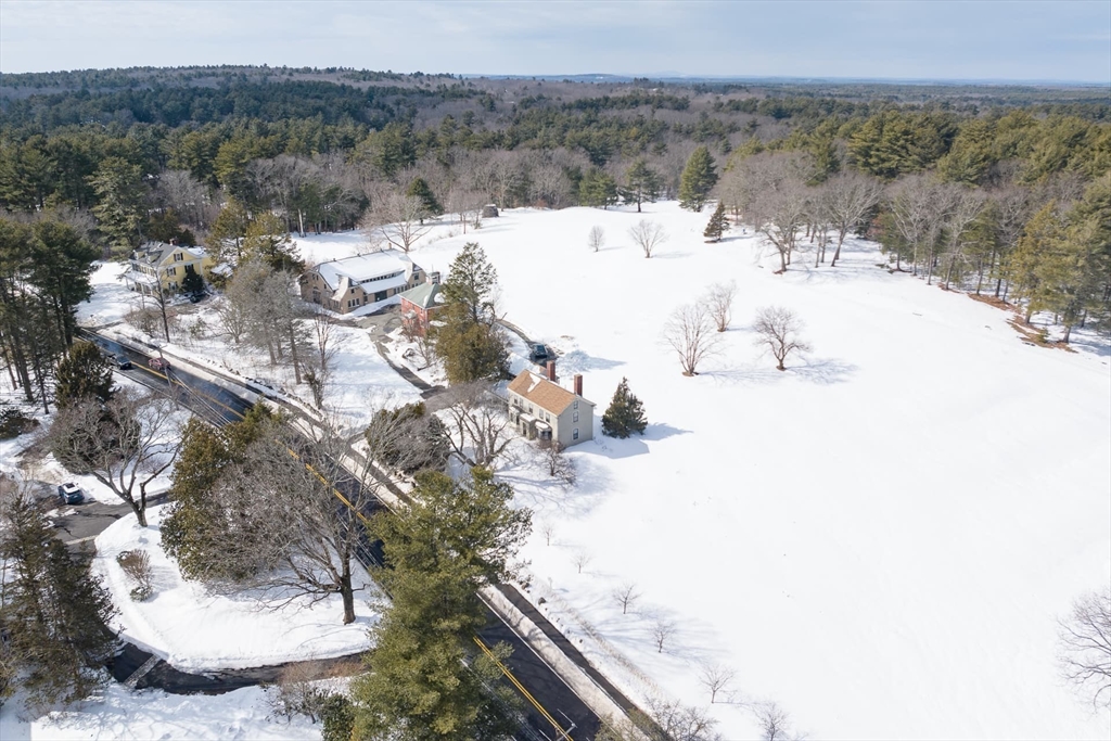 131 Wellesley Street Weston, MA 02493 - Photo 9 of 36