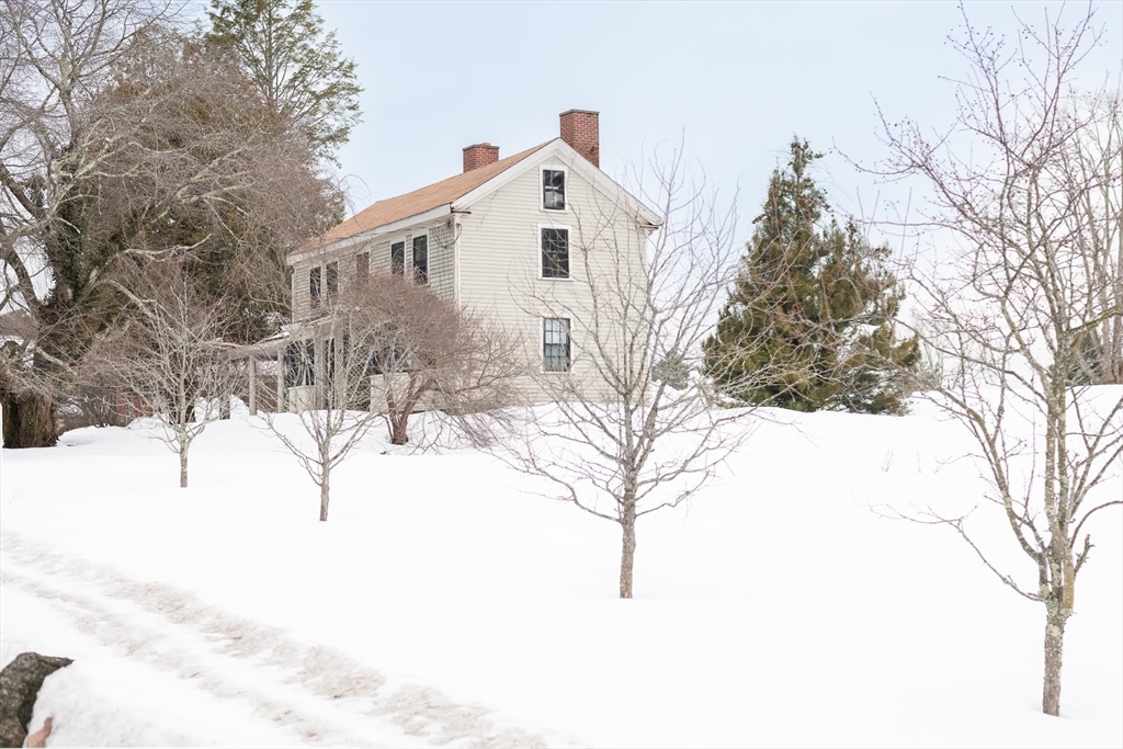 131 Wellesley Street Weston, MA 02493 - Photo 10 of 36