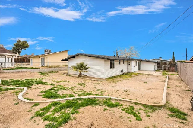 $269,999 | 700 Agnes Drive, Barstow, CA 92311