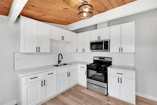 $269,999 | 700 Agnes Drive, Barstow, CA 92311