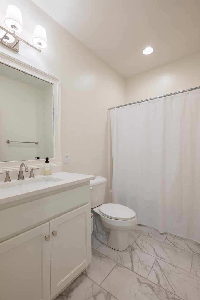 3350 Country Club Road, Unit 122 Valdosta, GA 31605 - Photo 35 of 36 Gallery Image 35