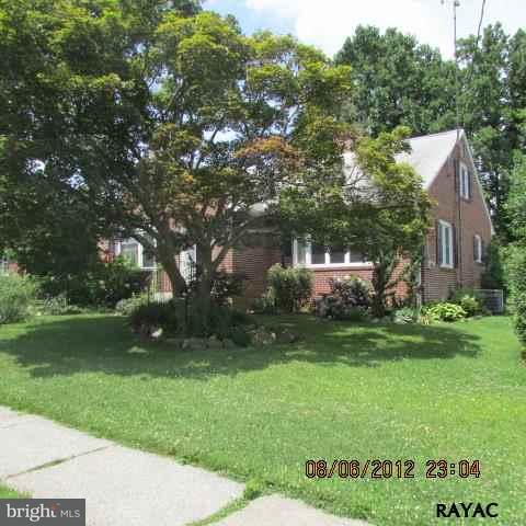 318 George Street Hanover, PA 17331 - Photo 1 of 31 Gallery Image 1