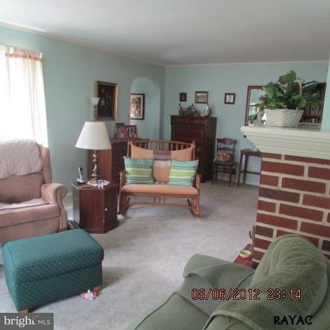 318 George Street Hanover, PA 17331 - Photo 7 of 31 Gallery Image 7