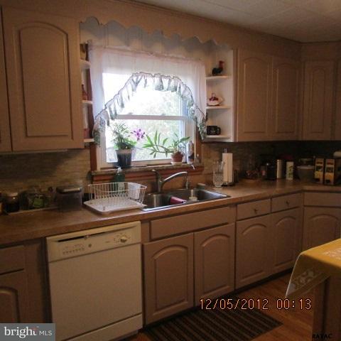 318 George Street Hanover, PA 17331 - Photo 9 of 31 Gallery Image 9