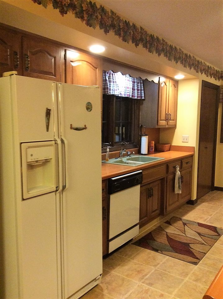 712 West Hamilton Road South Fort Wayne, IN 46819 - Photo 9 of 35
