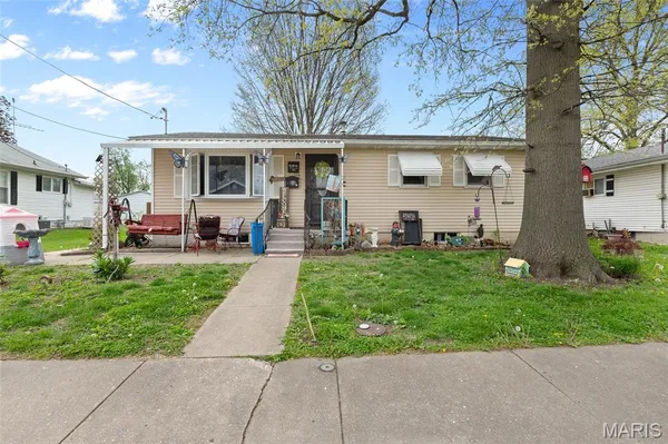 $120,000 | 116 West 1st Street, Hartford, IL 62048