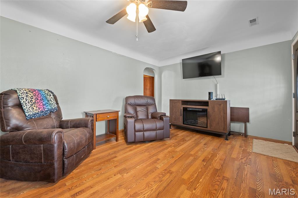116 West 1st Street Hartford, IL 62048 - Photo 14 of 35