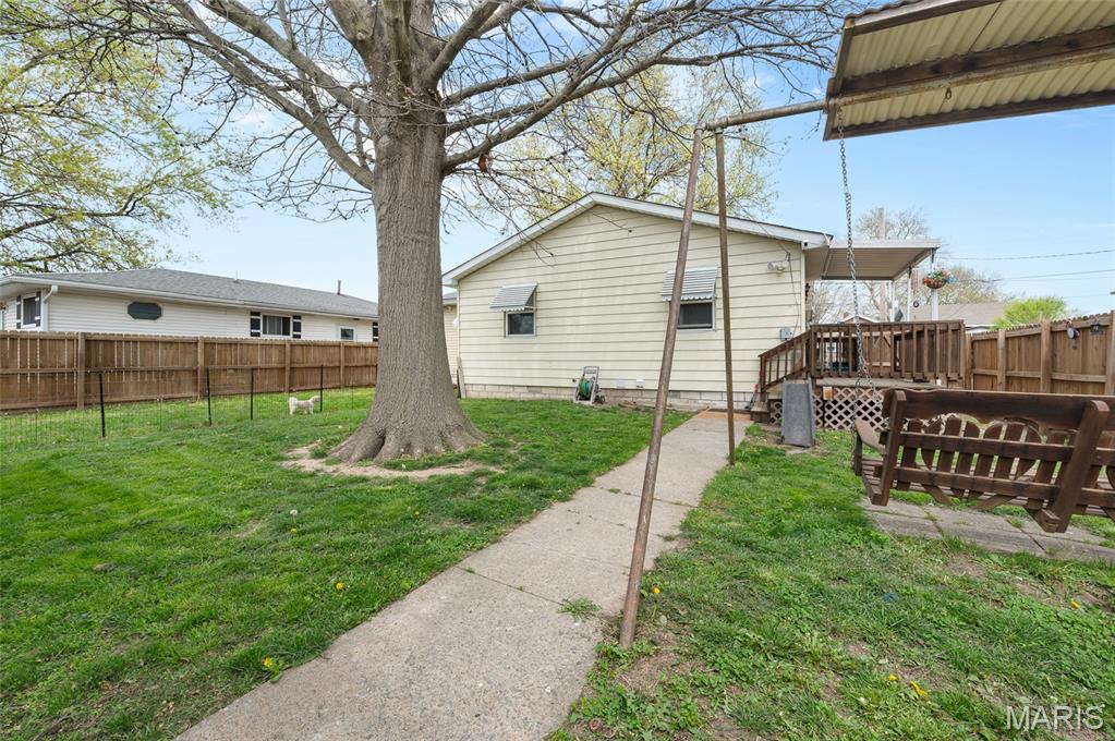 116 West 1st Street Hartford, IL 62048 - Photo 9 of 35