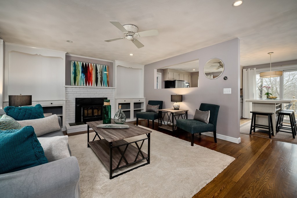 11 Eastview Road Hopkinton, MA 01748 - Photo 2 of 30 Gallery Image 2