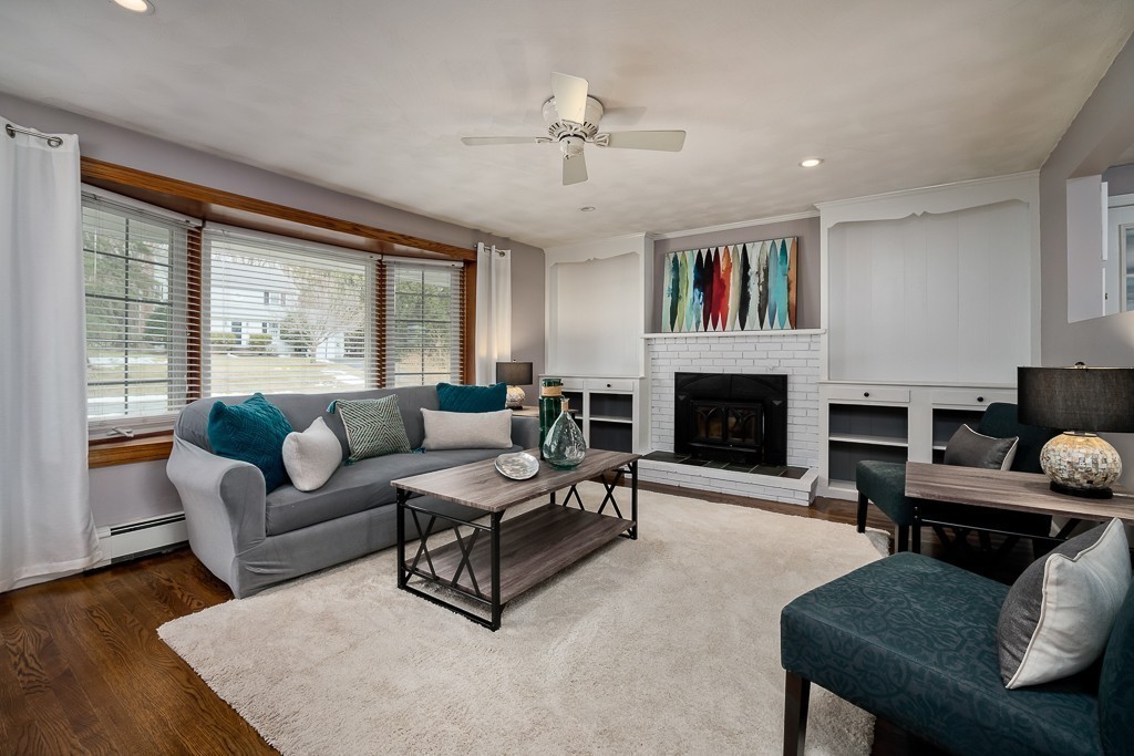 11 Eastview Road Hopkinton, MA 01748 - Photo 3 of 30 Gallery Image 3