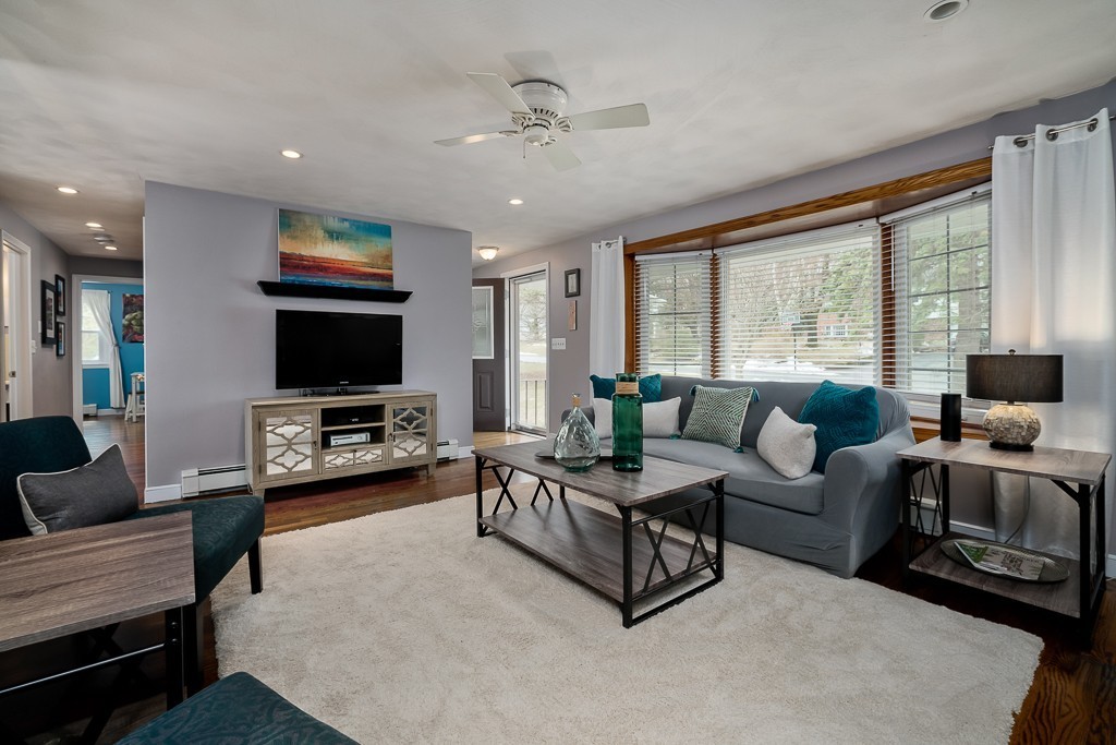 11 Eastview Road Hopkinton, MA 01748 - Photo 4 of 30 Gallery Image 4