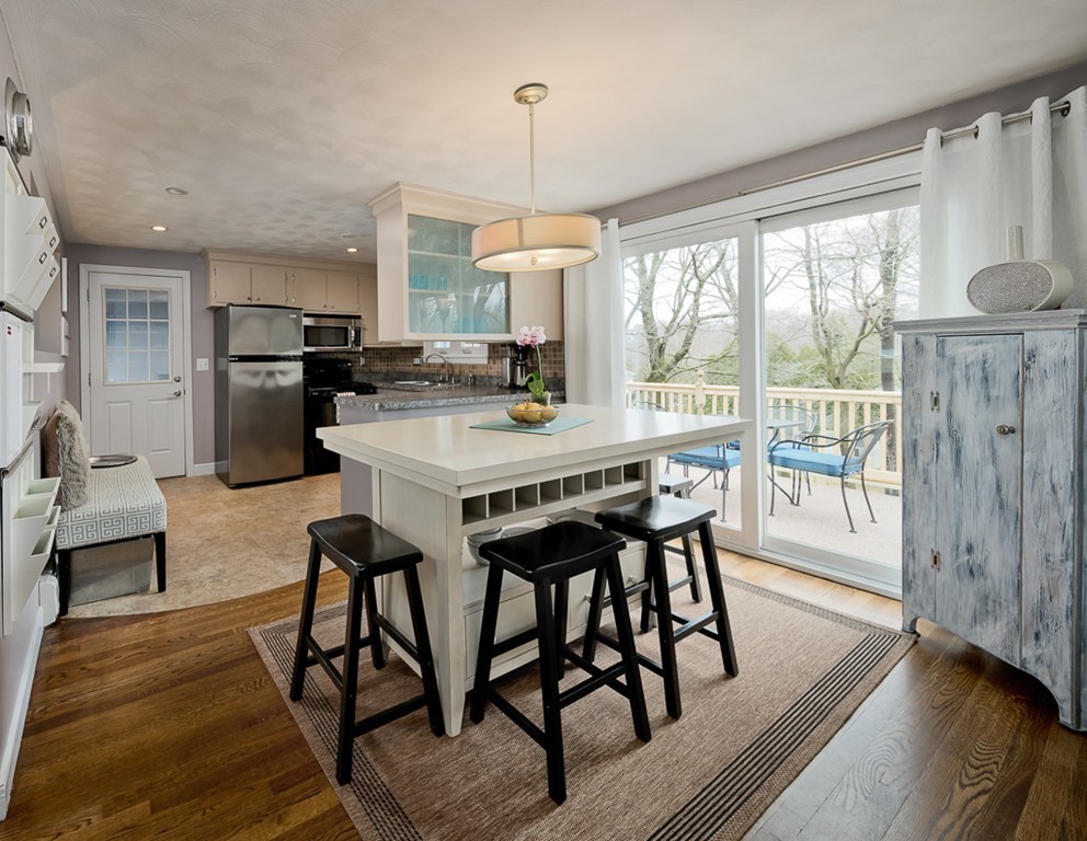 11 Eastview Road Hopkinton, MA 01748 - Photo 7 of 30 Gallery Image 7