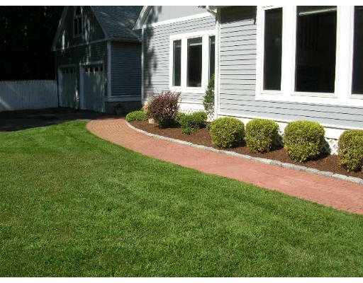 70 Edge Hill Road Sharon, MA 02067 - Photo 2 of 23 Gallery Image 2