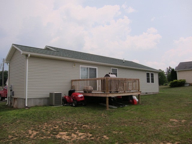 293 West Bailey Road Lewisburg, WV 24901 - Photo 21 of 23 Home has walk-out deck on the rear of the home.