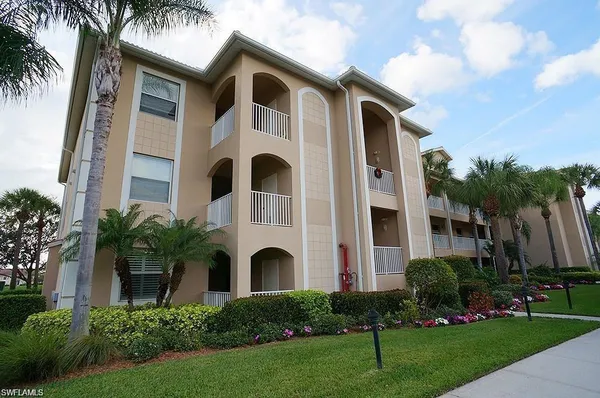 $2,100 | 2710 Cypress Trace Circle, Unit 3021, Naples, FL 34119