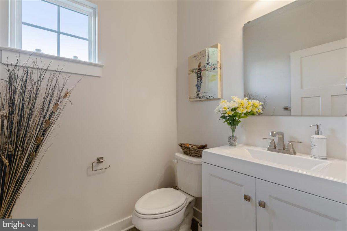 182 Pixie Moss Road Pottstown, PA 19464 - Photo 30 of 47 Powder Room (Main Floor)