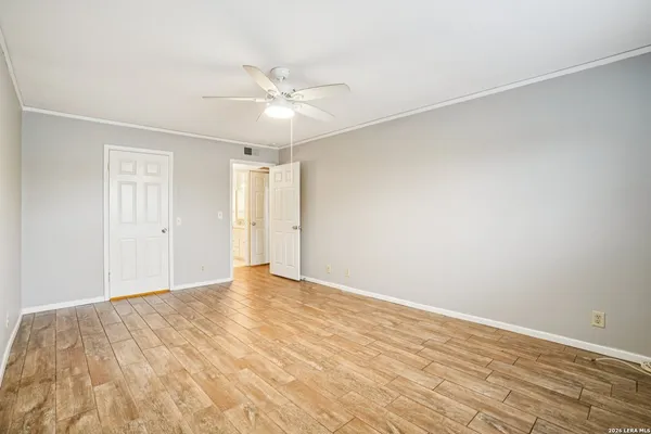 $2,400 | 6106 Vance Jackson Road, Unit 42, San Antonio, TX 78230